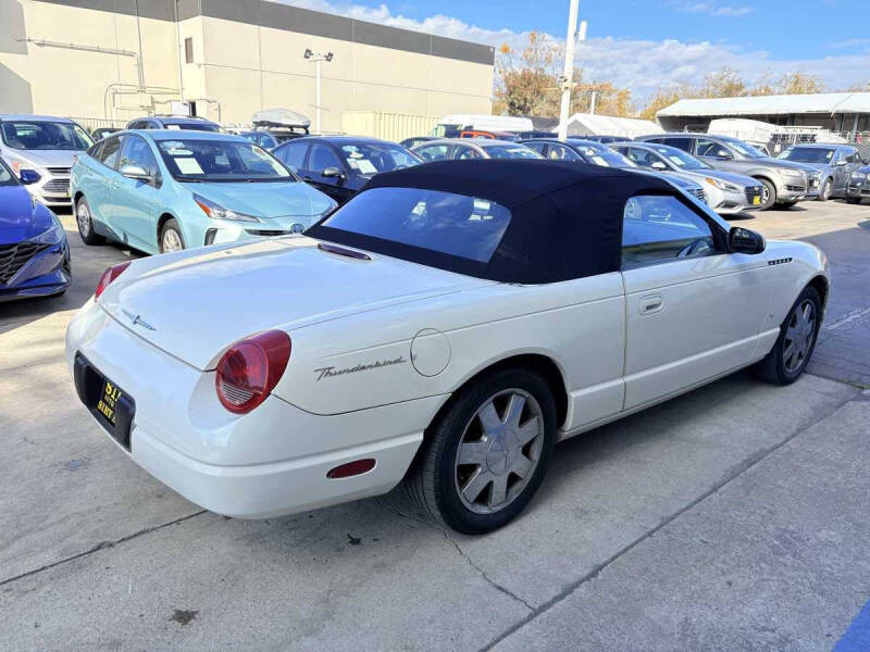 2003 Ford Thunderbird