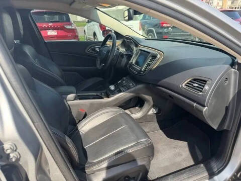 2015 Chrysler 200 C