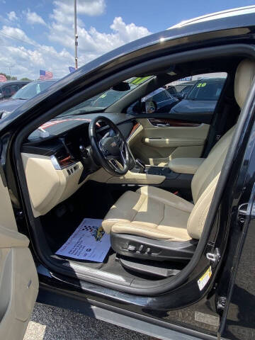2017 Cadillac XT5 Premium Luxury