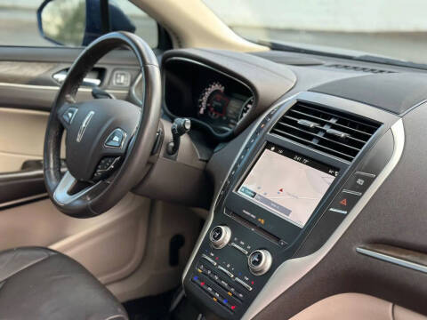 2017 Lincoln MKC Reserve