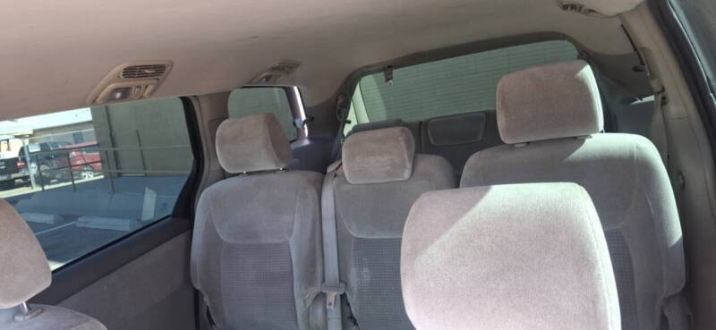 2006 Toyota Sienna CE 8 Passenger