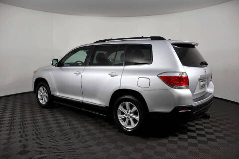 2011 Toyota Highlander SE