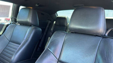 2014 Dodge Challenger R/T Plus