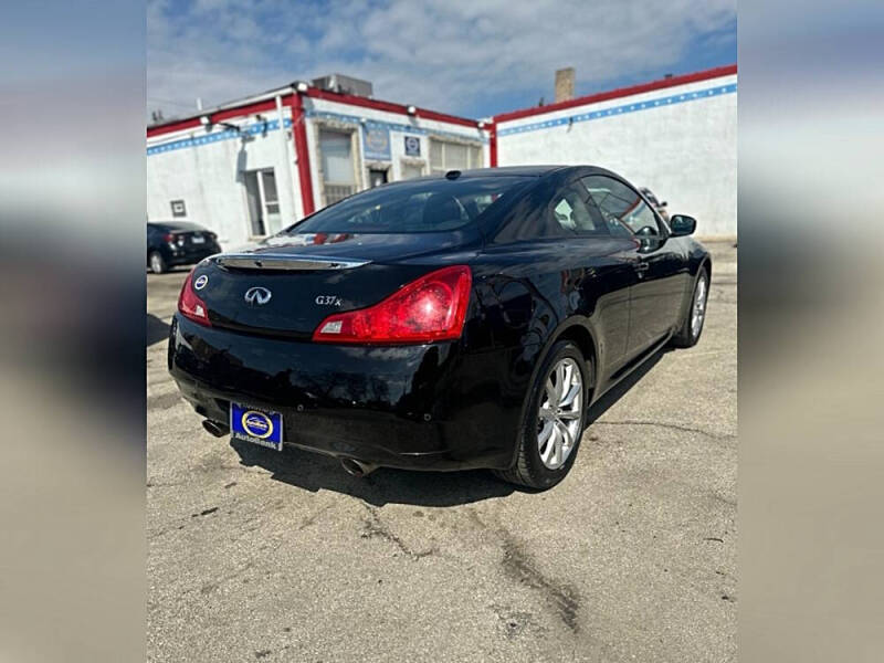 2011 Infiniti G37 Coupe x