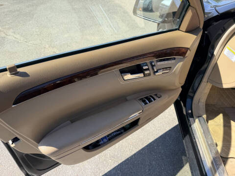 2012 Mercedes-Benz S-Class S 550 4MATIC