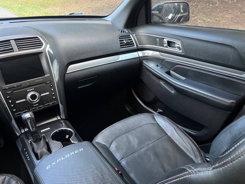 2019 Ford Explorer Sport