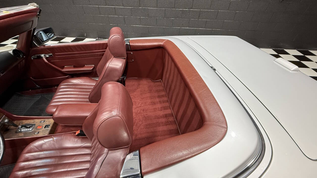 1988 Mercedes-Benz 560-Class 3