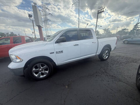 2017 RAM 1500 SLT