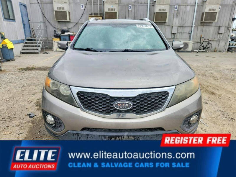 2011 Kia Sorento LX