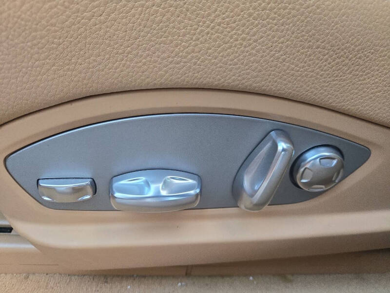 2011 Porsche Panamera 4