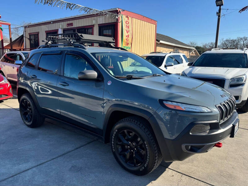 2015 Jeep Cherokee for sale at Fat City Auto Sales in Stockton CA