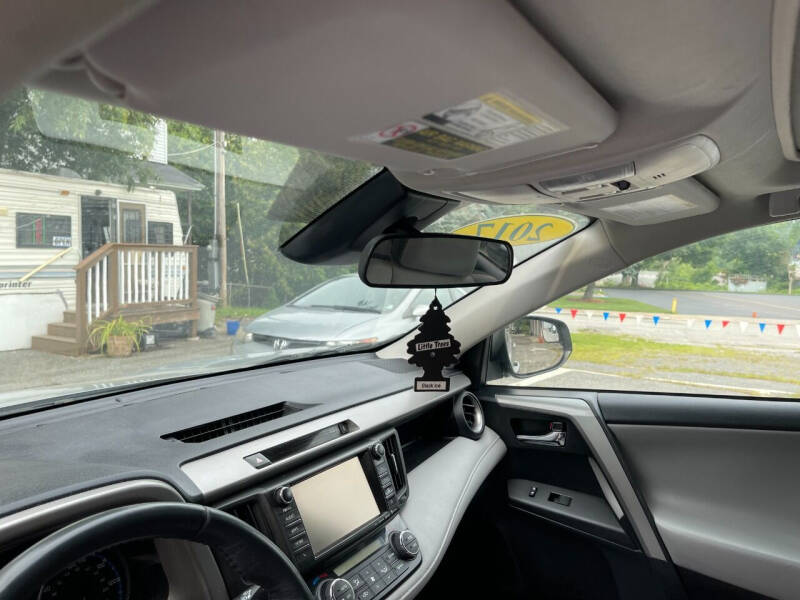 2017 Toyota RAV4 XLE