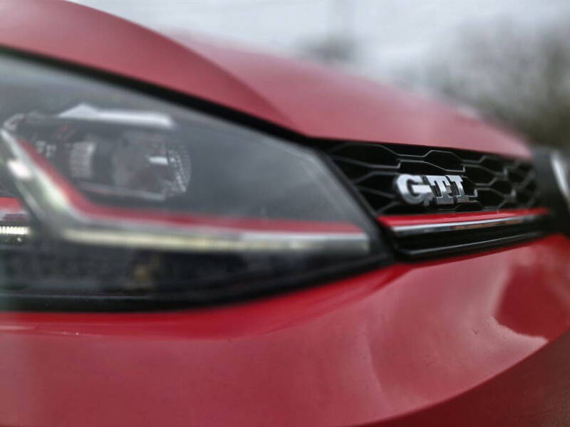 2021 Volkswagen Golf GTI S