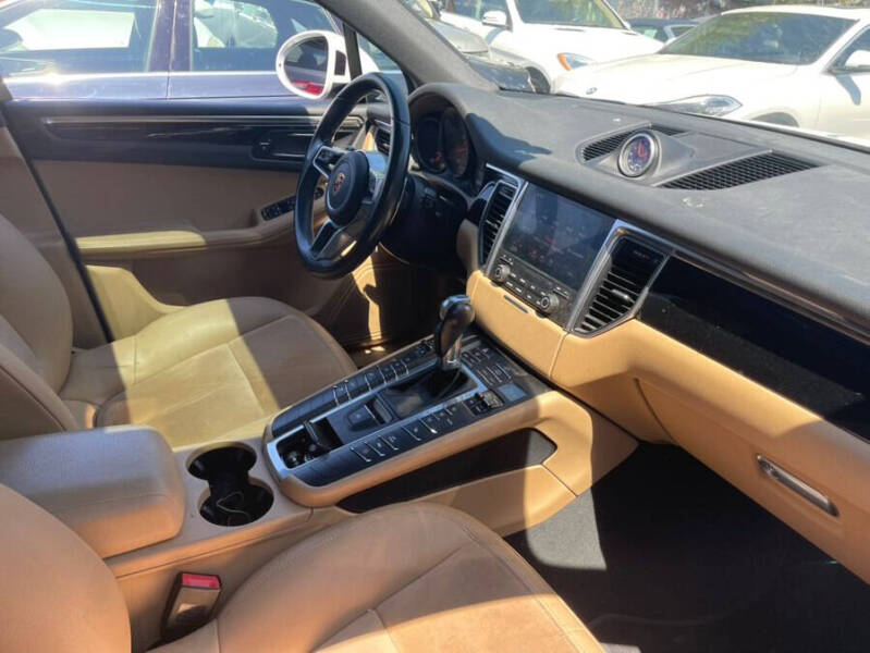 2018 Porsche Macan
