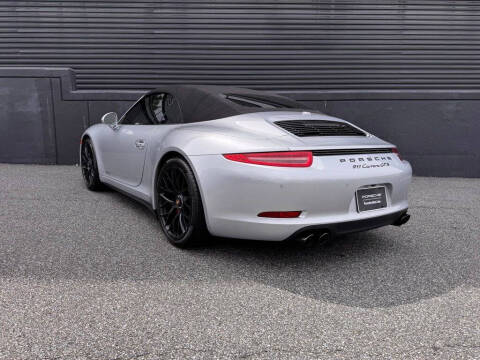 2015 Porsche 911