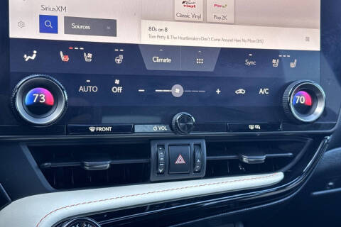 2022 Lexus NX 350h Premium