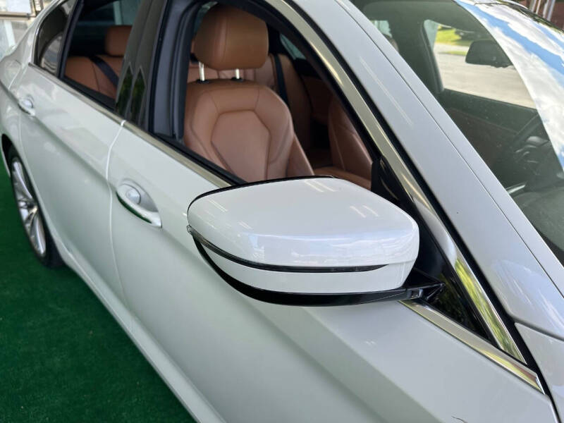 2018 BMW 5 Series 530i