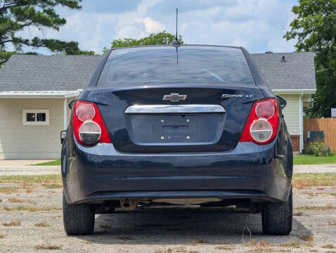 2016 Chevrolet Sonic LT Auto