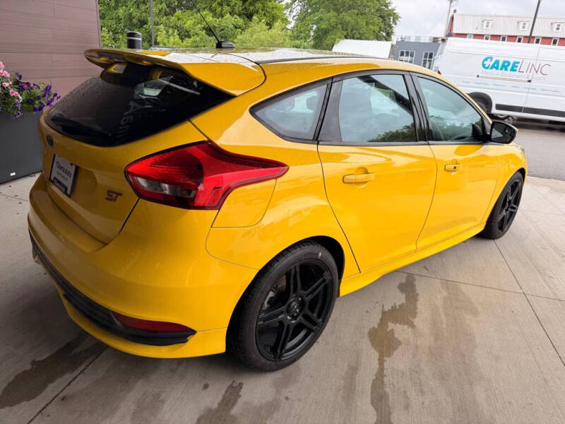 2017 Ford Focus ST