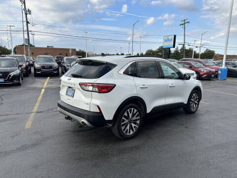2020 Ford Escape Titanium