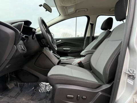 2017 Ford C-MAX Hybrid SE