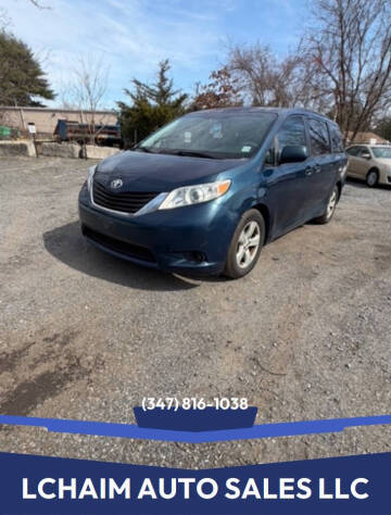 2012 Toyota Sienna LE 8-Passenger