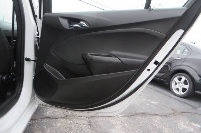 2017 Chevrolet Cruze LS Auto