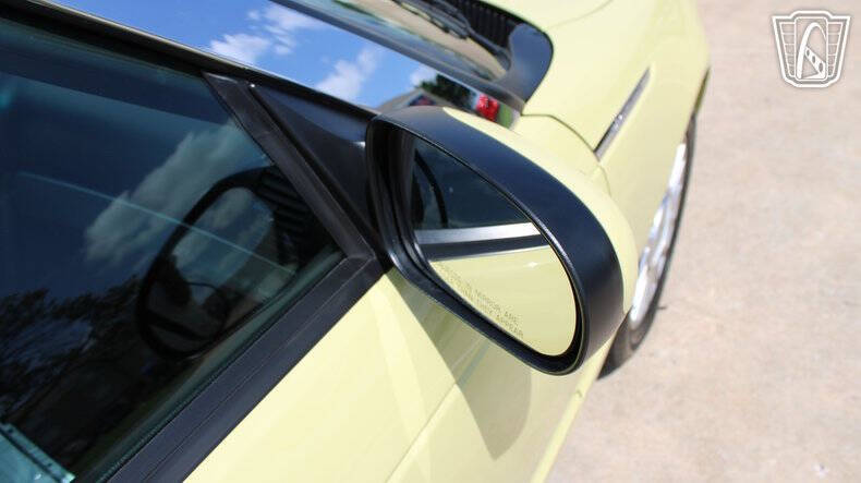 2005 Ford Thunderbird