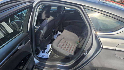 2013 Ford Fusion SE