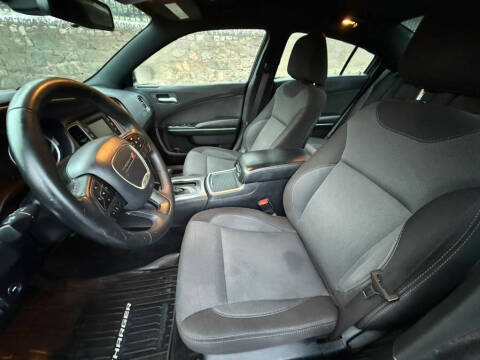 2017 Dodge Charger SE