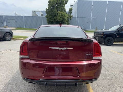 2018 Chrysler 300 Touring