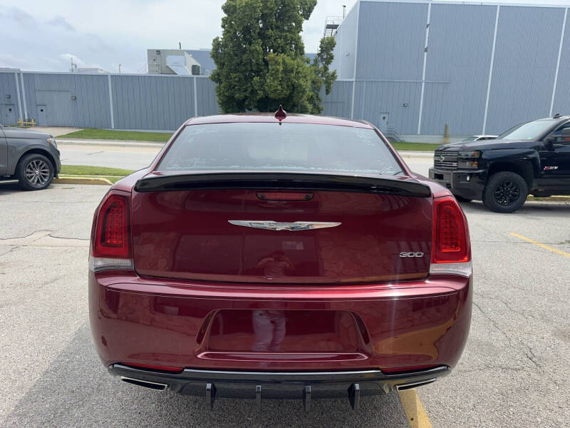 2018 Chrysler 300 Touring