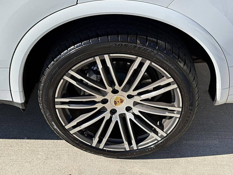 2017 Porsche Cayenne S