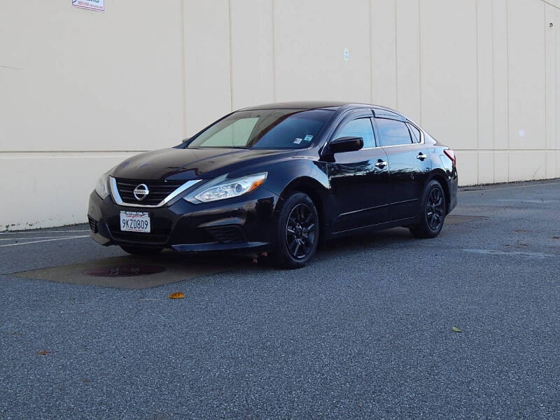 2016 Nissan Altima S's photo