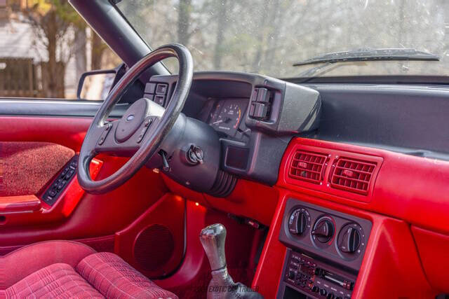 1987 Ford Mustang GT