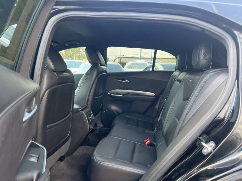 2023 Cadillac XT4 Premium Luxury