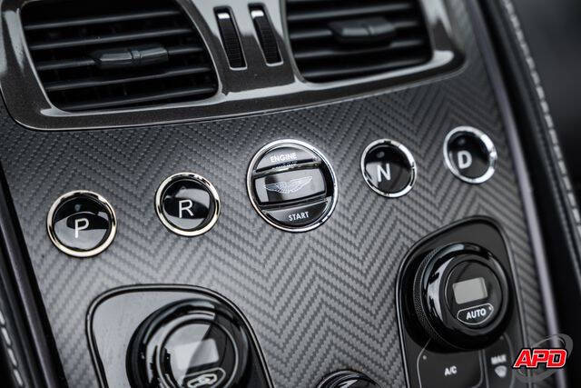 2016 Aston Martin Vanquish Carbon Edition Volante