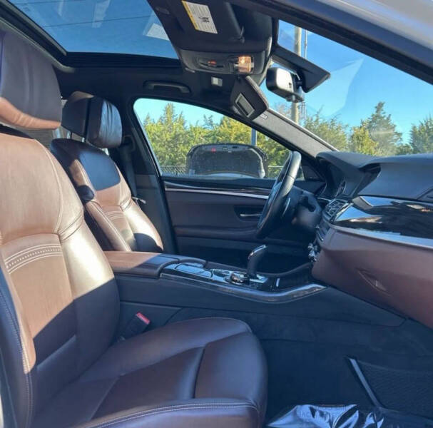 2014 BMW 5 Series 550i