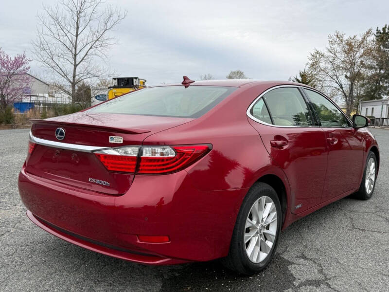 2013 Lexus ES 300h