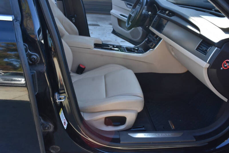 2017 Jaguar XF 20d Premium