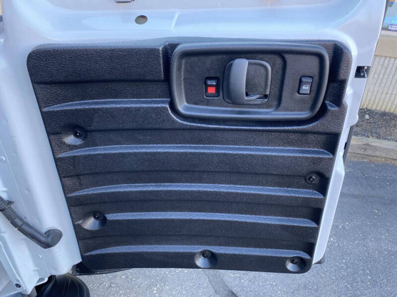2025 GMC Savana 2500