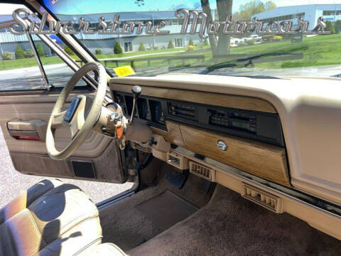 1989 Jeep Grand Wagoneer