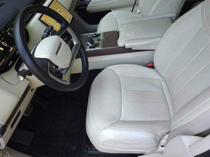 2023 Land Rover Range Rover P400 SE