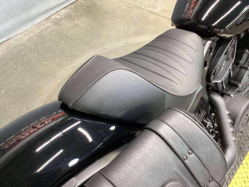 2022 Indian Scout Rogue Sixty ABS Bl