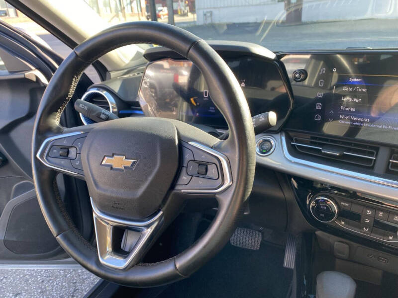 2024 Chevrolet Trax LT