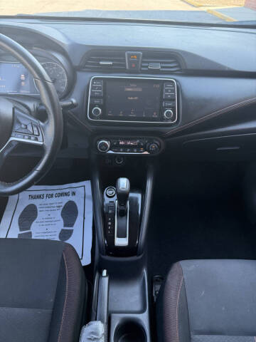 2021 Nissan Versa SR