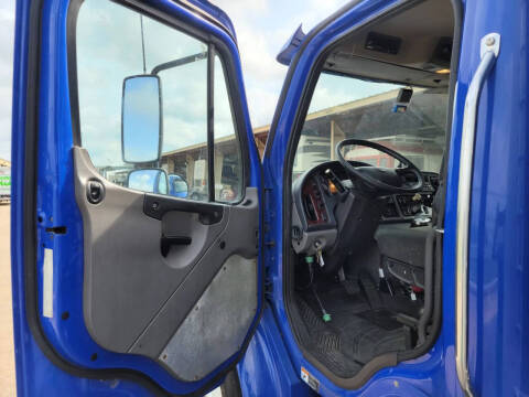 2014 Freightliner M2 106