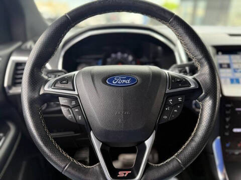 2019 Ford Edge ST