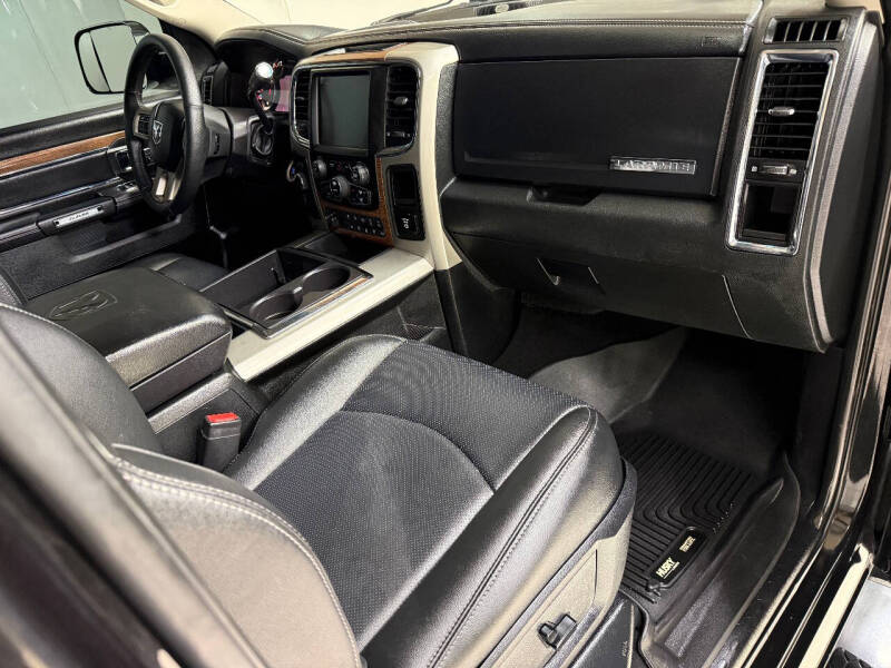 2016 RAM 3500 Laramie