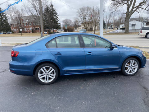 2017 Volkswagen Jetta for sale at Rick Runion's Used Car Center in Findlay OH